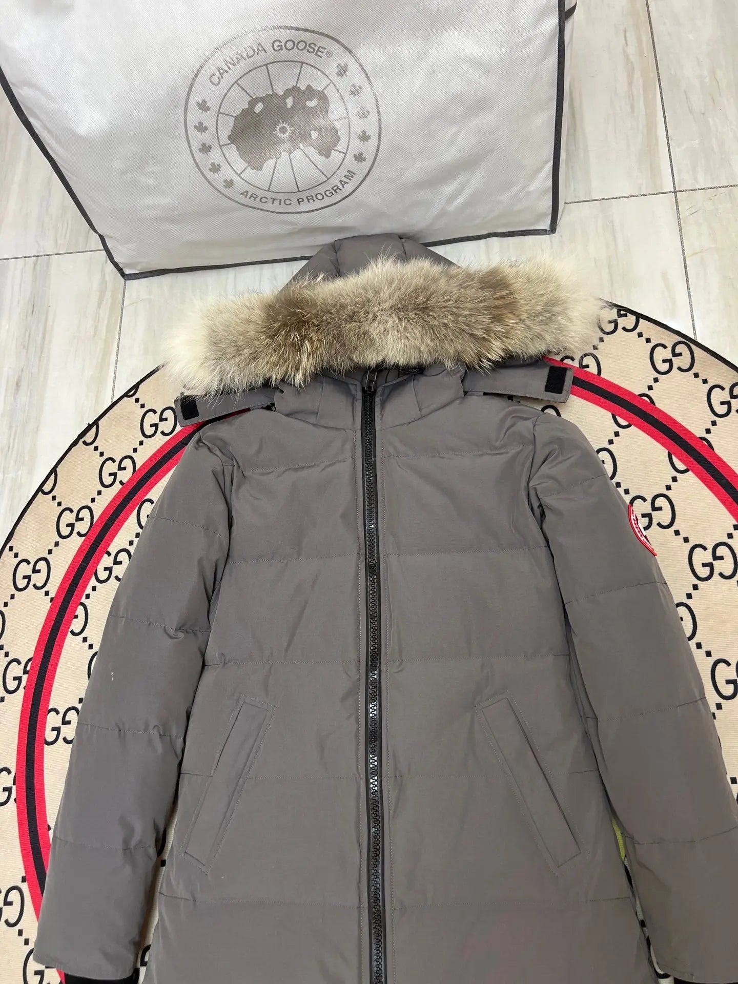 Canada Goose Mystique women grey jacket Canada Goose