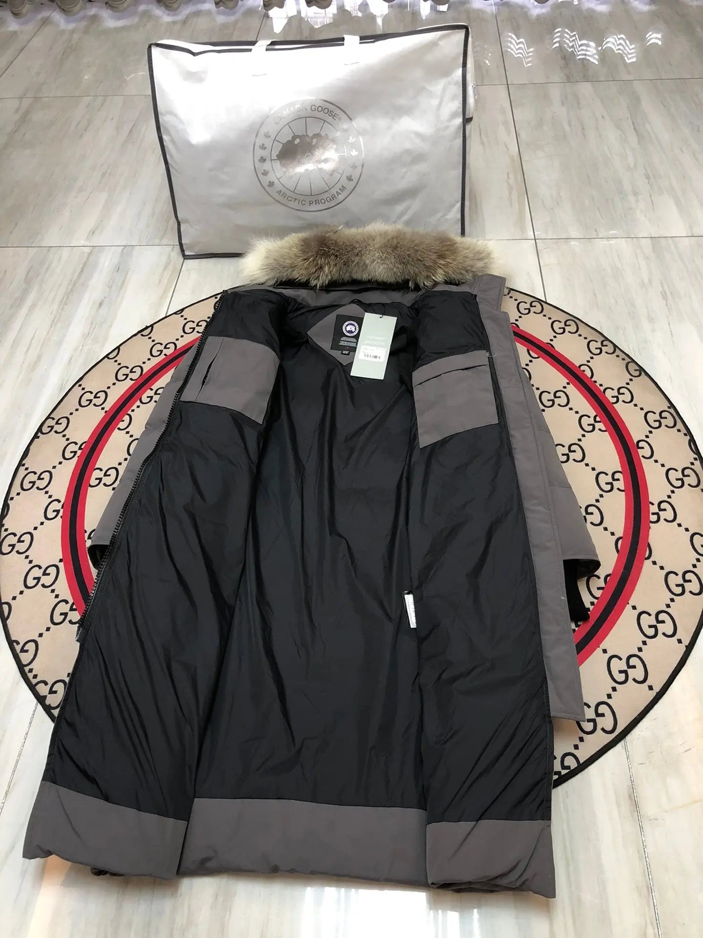 Canada Goose Mystique women grey jacket Canada Goose